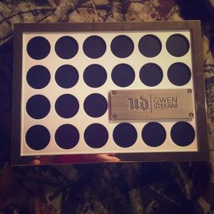 Urban Decay Gwen Stefani Palette