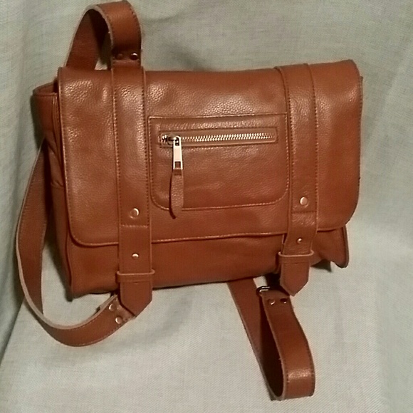 VERE VERTE MIDI LEATHER convertible backpack - Picture 2 of 8