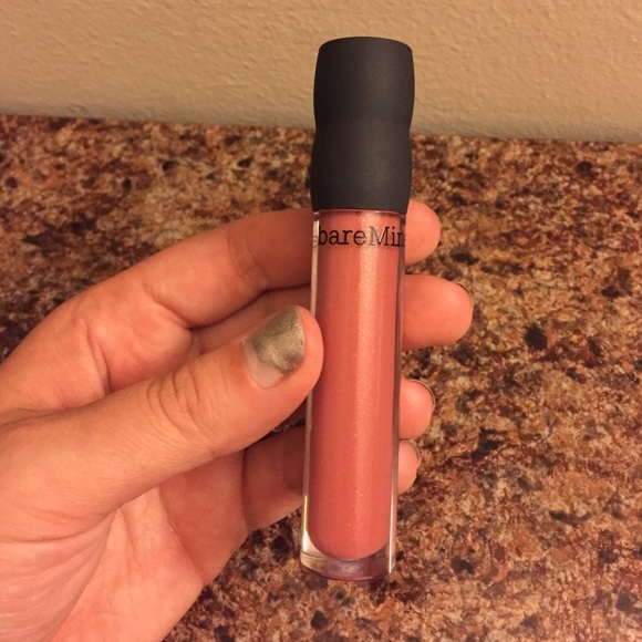 Bare Minerals Lip Gloss in cupcake