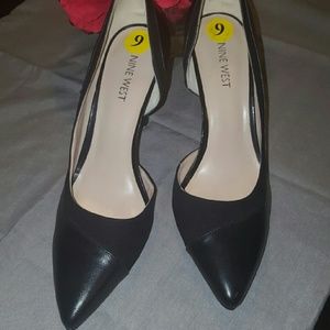 Nine West Black Pumps