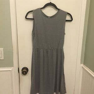 Uniqlo Flared Sleeveless Dress