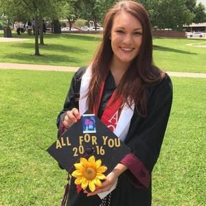 Meet your Posher, Chloe