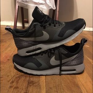 Nike Air Max Tavas