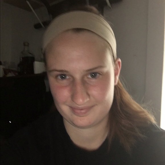 Meet your Posher, Kalia - Picture 1 of 1