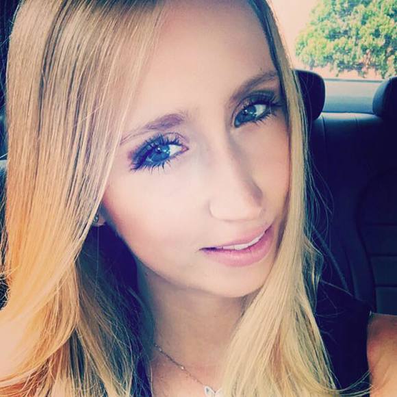 Meet your Posher, Talia