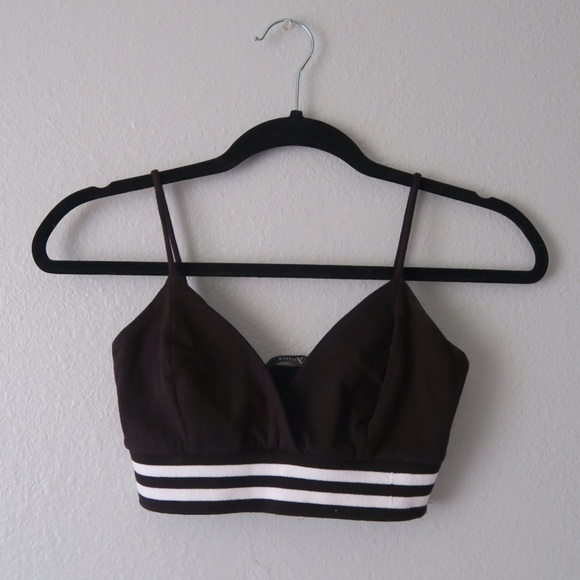 Black stripe crop top - Picture 2 of 3