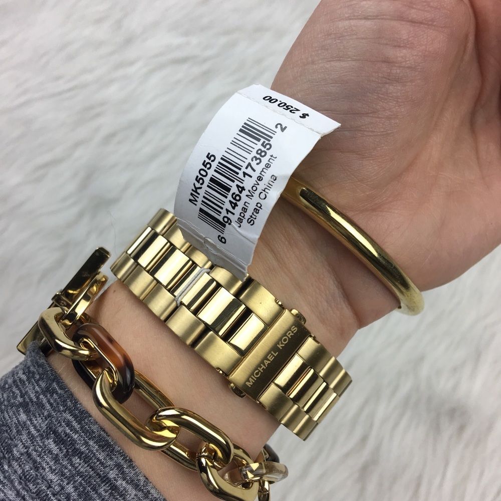 Michael Kors gold runway chronograph watch - Picture 3 of 4