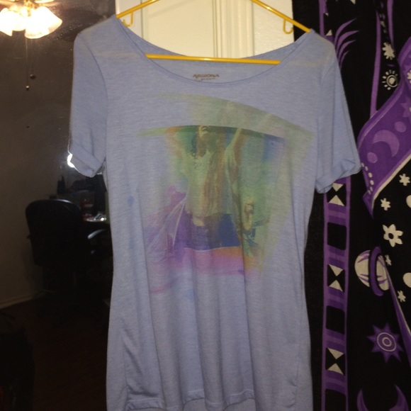 Artsy Graphic T-Shirt