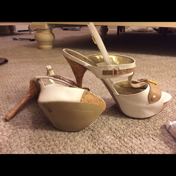 GUESS SIZE 7 1/2 shoes - Picture 2 of 3