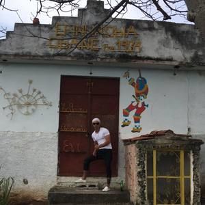 Meet your Posher, Ernesto