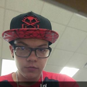 Meet your Posher, Devin