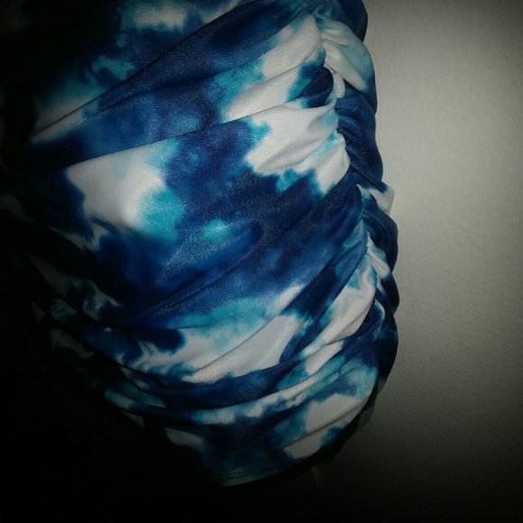 Kenneth Cole NY Tankini Top - Picture 4 of 4