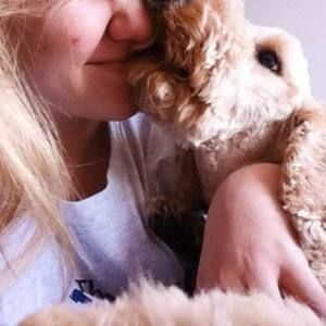 Meet your Posher, Carrie