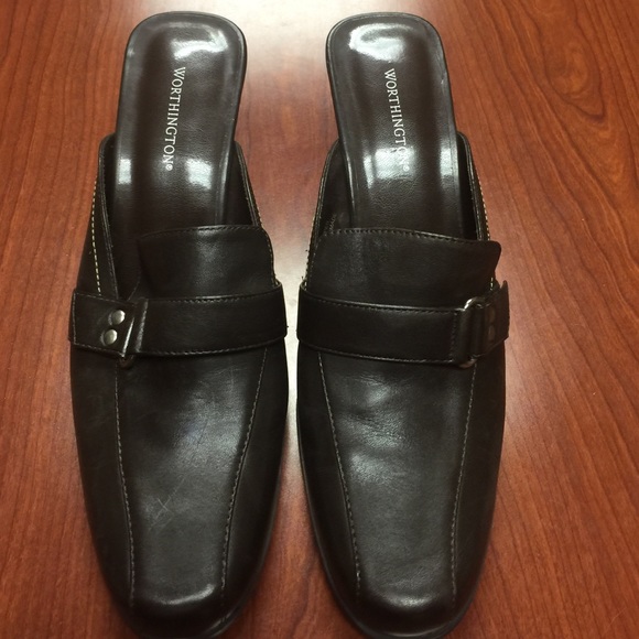 Brown dress shoes