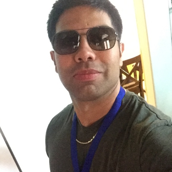 Meet your Posher, Cesar