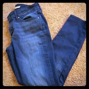 Levi 711 skinny jeans
