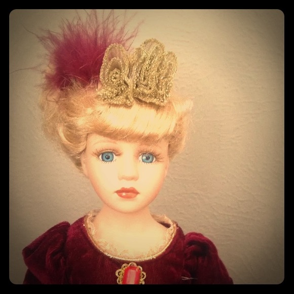 Collectors choice Victorian style porcelain doll