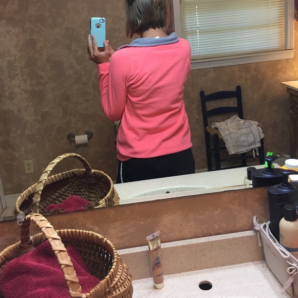 Pink reebok quarter zip with pockets - Picture 3 of 3