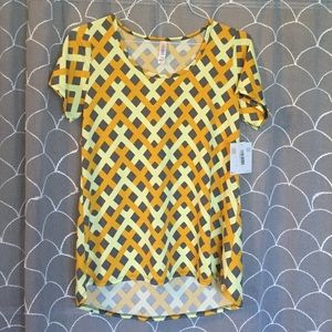 Lularoe classic tee size small NWT
