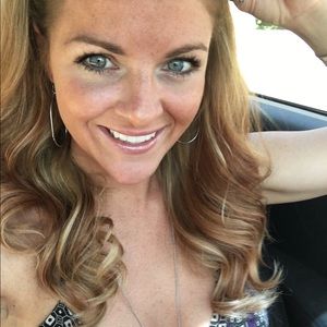 Meet your Posher, Felicia
