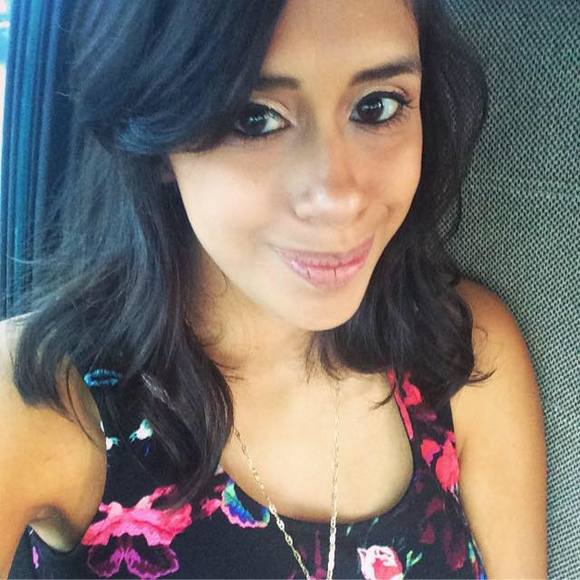 Meet your Posher, Shanell - Picture 1 of 1