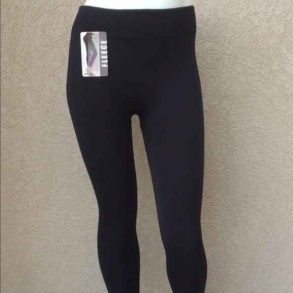 ⚡️SALE⚡️Black fleece lined leggings - Picture 2 of 3