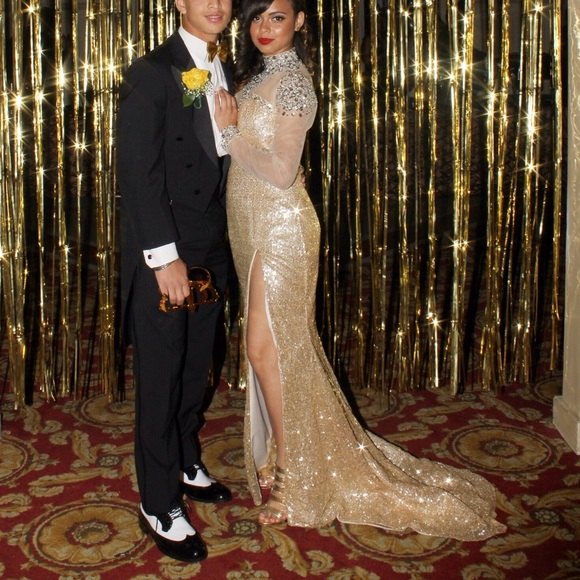 Prom dress size s - Picture 2 of 4