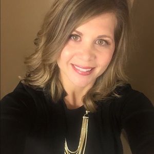 Meet your Posher, Joy