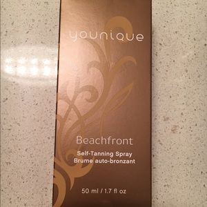 Younique self tanning spray
