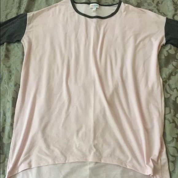 XXS LuLaRoe Irma shirt