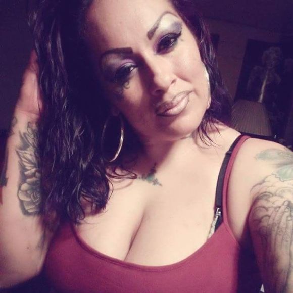 Meet your Posher, Angelina - Picture 1 of 1