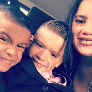 Meet your Posher, Ely