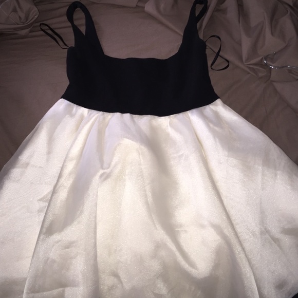 Warn JillStuart prom dress.