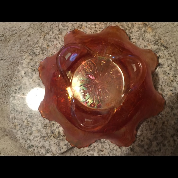 Fenton glass bowl - Picture 2 of 4