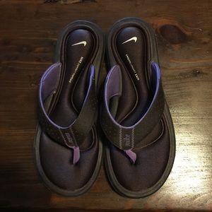 Nike flip flops