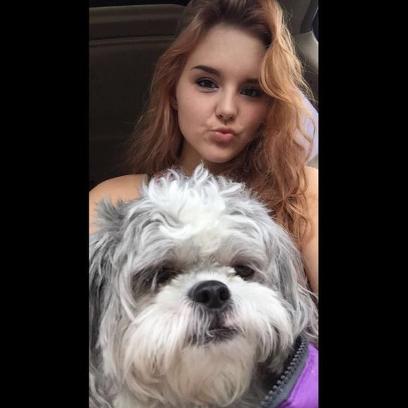 Meet your Posher, Sara - Picture 1 of 1