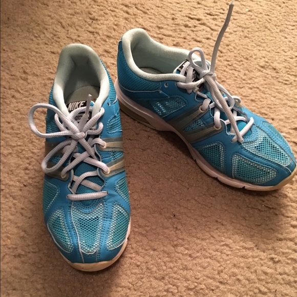 Shoes - Picture 2 of 3