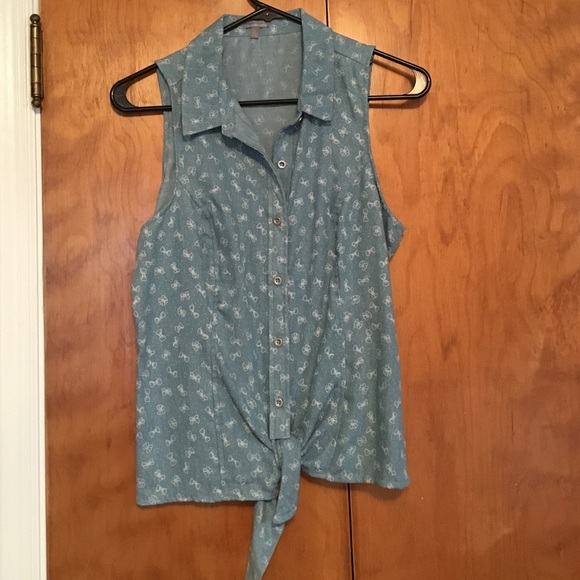 Charlotte Russe Sleeveless Tie Top
