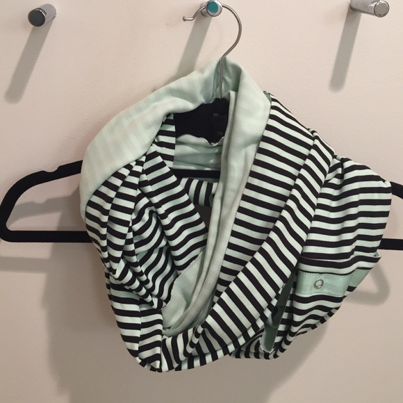 lululemon 'mint moment' vinyasa scarf