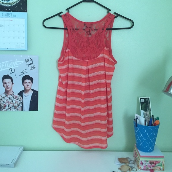 Orange-ish tank - Picture 4 of 4