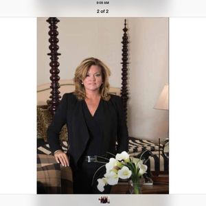 Meet your Posher, Steffany