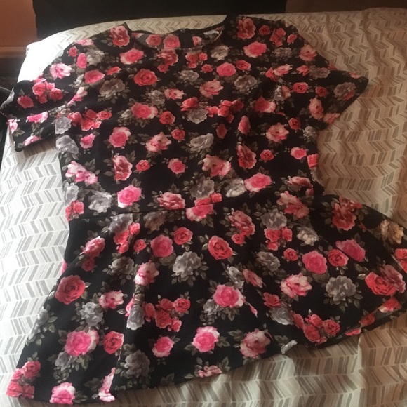 Flower peplum shirt