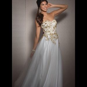 White/gold Ball Gown