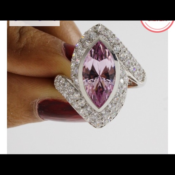 Beautiful Ring - image 3