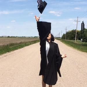 Meet your Posher, Caitlyn