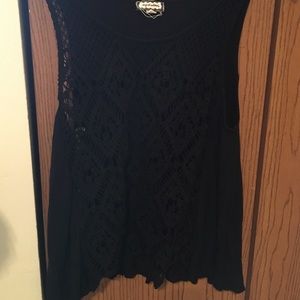 Black crop tank top