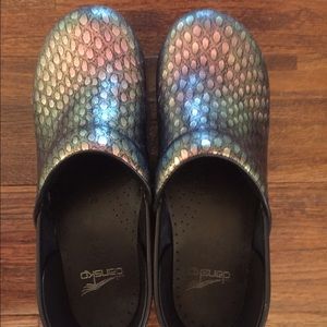 Women's Dansko clogs