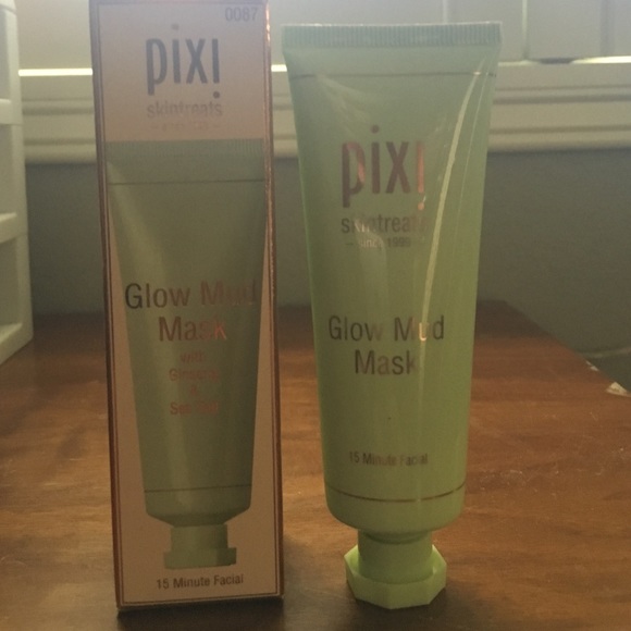 Pixi skintreats glow mud mask