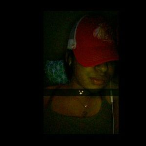 Meet your Posher, Raquel