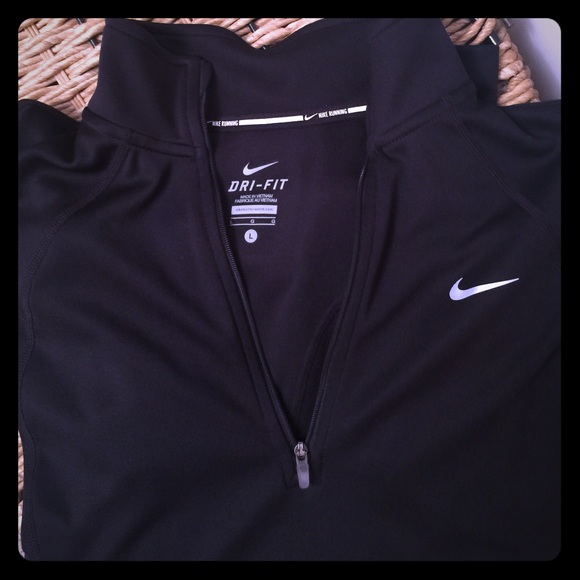 Nike Other - 🔴Your Sunday STEAL🏈Nike 1/4 Zip